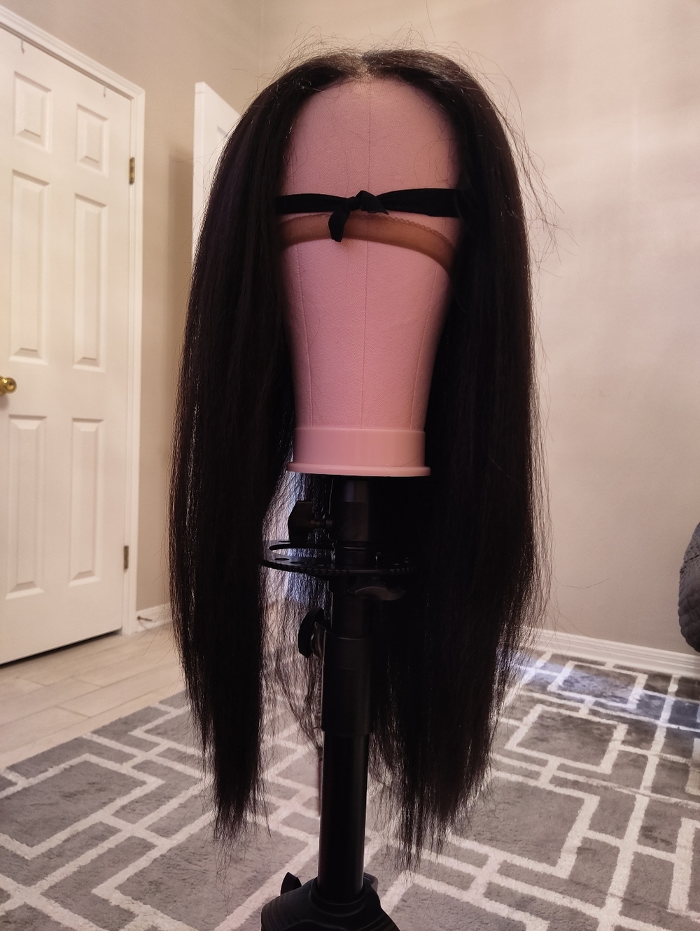 Outre Perfect Hairline 13x6 HD Lace Kinky Yaki Straight Soft Long Wig Glueless